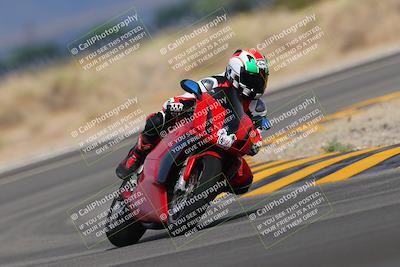 media/Sep-11-2022-SoCal Trackdays (Sun) [[81b7e951af]]/Turn 16 (945am)/